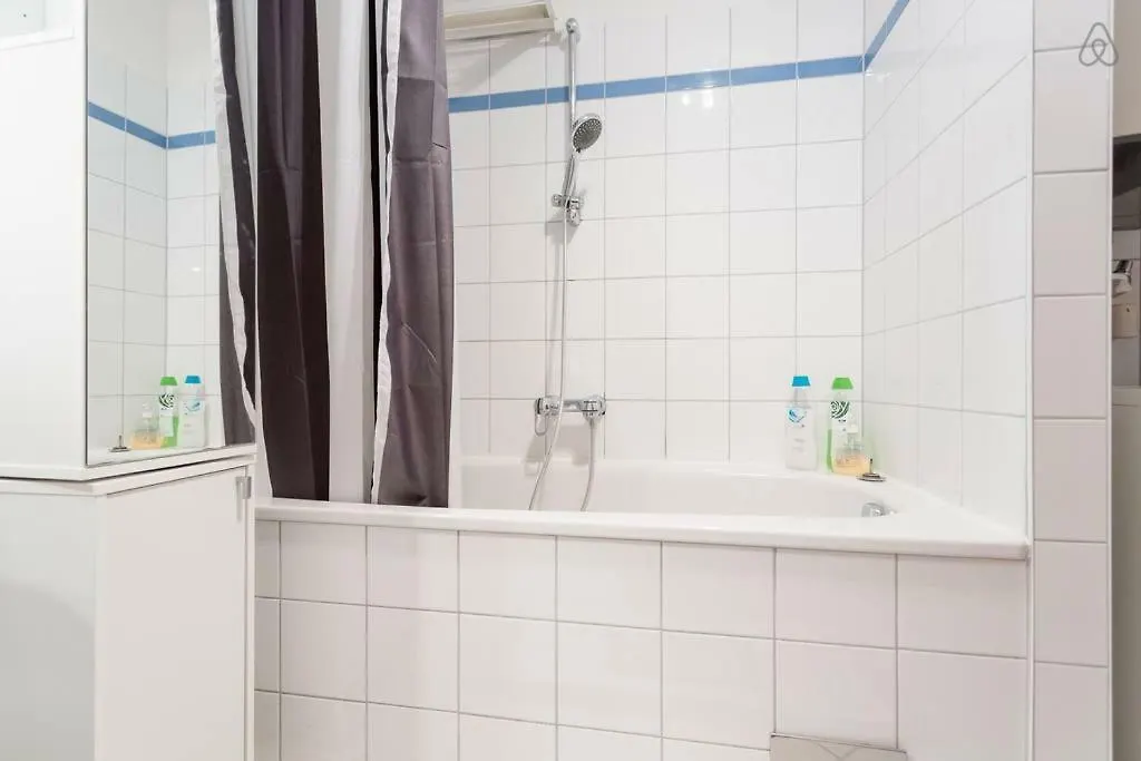 Relaxing Terrace Apartment In Lively Area Vienna Austria