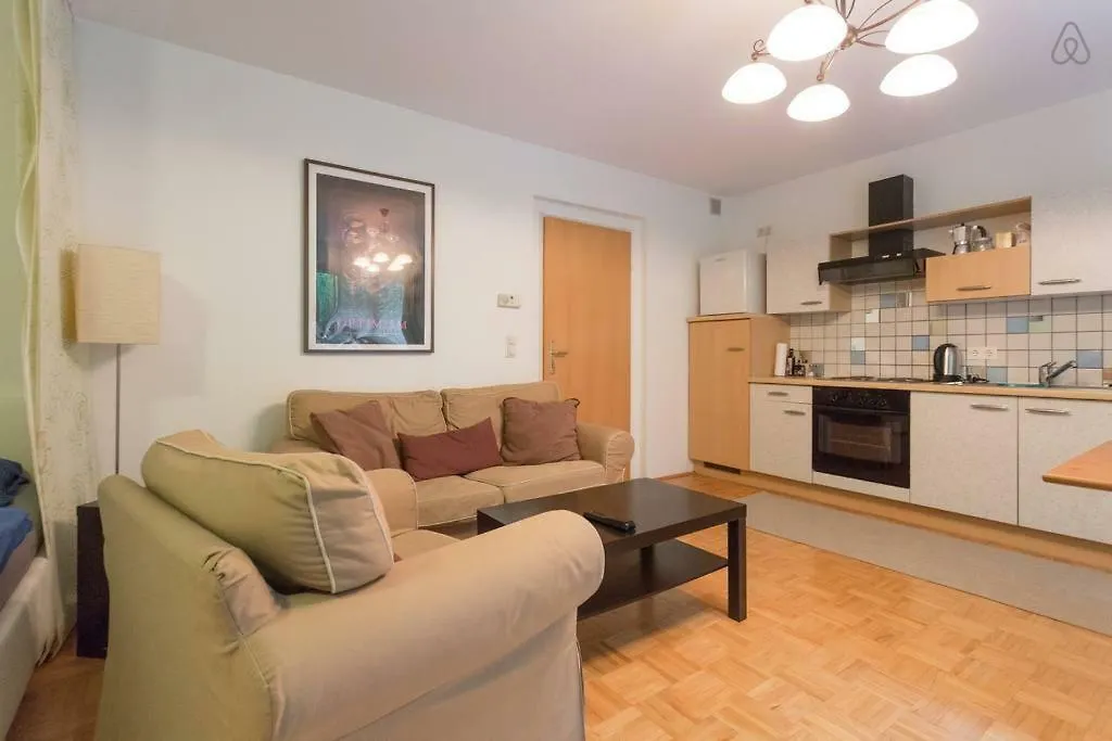Relaxing Terrace Apartment In Lively Area Vienna Austria